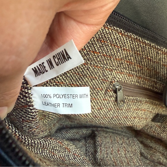 MAXX NEW YORK BLACK LEATHER TRIM BURGUNDY TOTE DOUBLE SHOULDER BAG - Picture 7 of 8